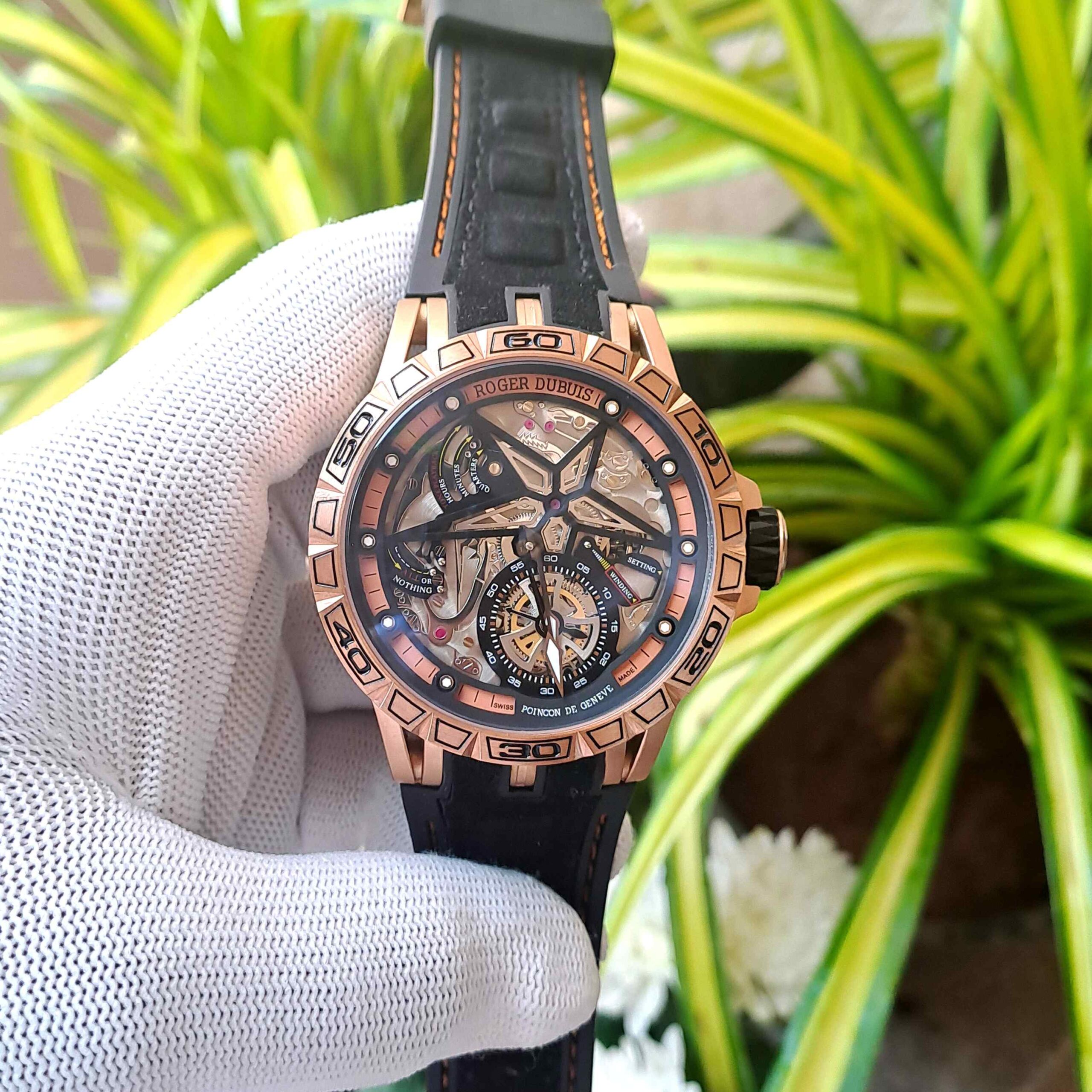 Roger Dubuis Excalibur Flying Tourbillion Rose Gold Black Dial Rubber