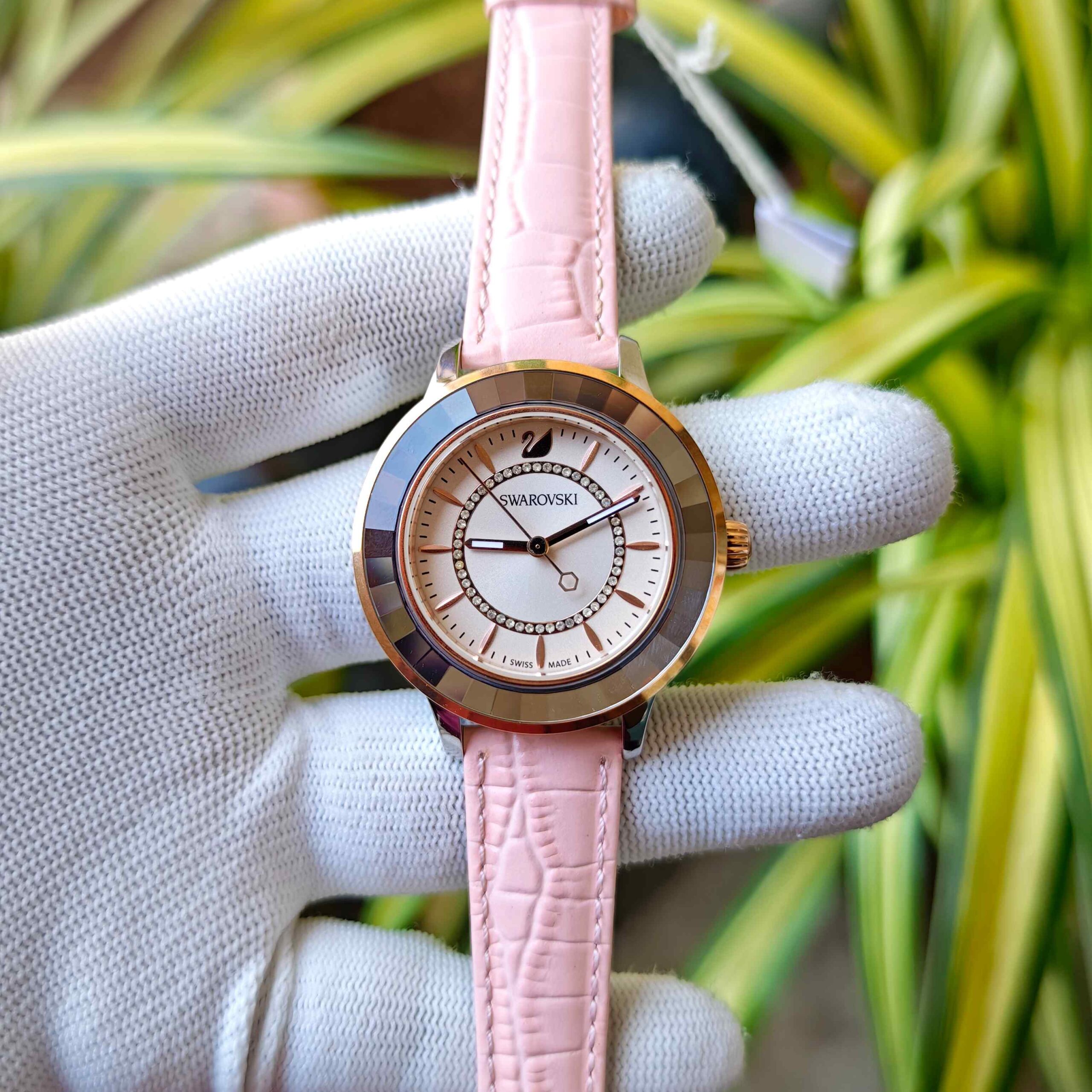 SWAROVSKI White Dial Pink Leather Strap - Image 2