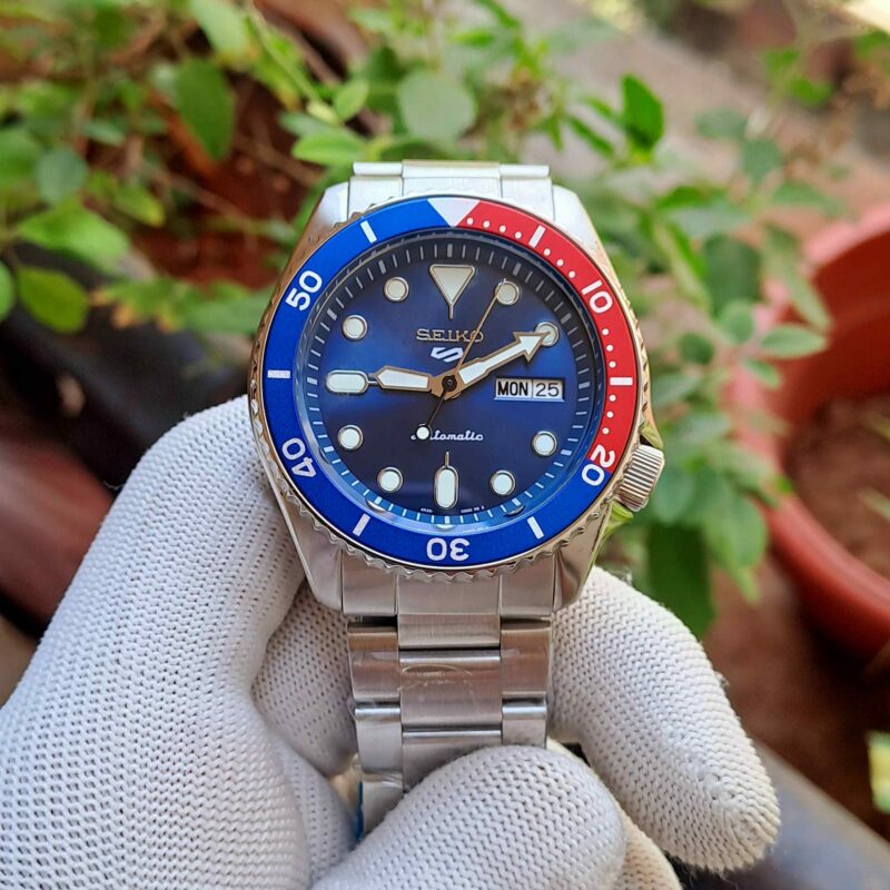 Seiko 5 Sports Steel Blue Dial Pepsi Bazel