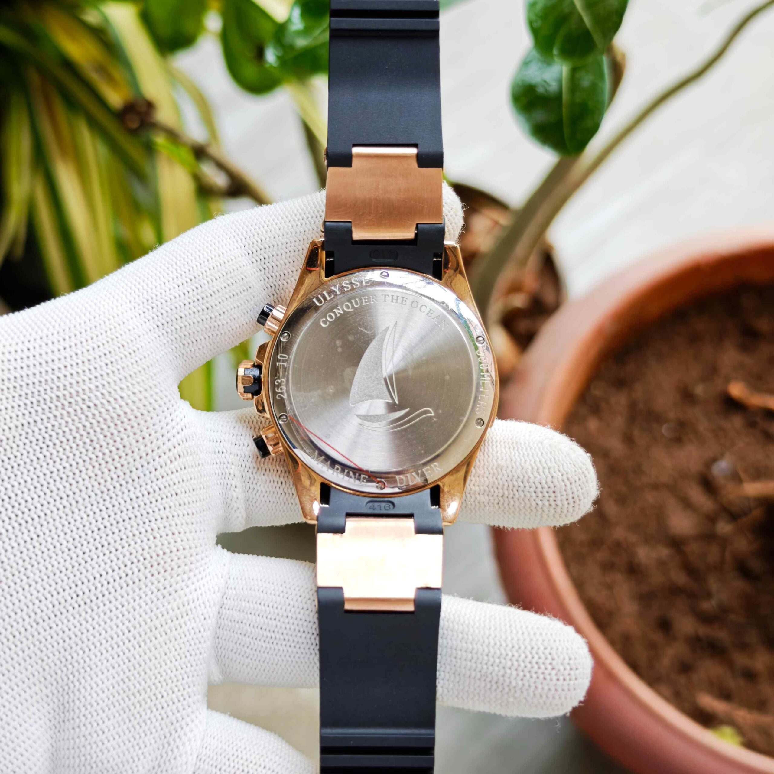 Ulysse Nardin Marine Diver Chronograph Black Dial Red Marking Blue Rubber - Image 3