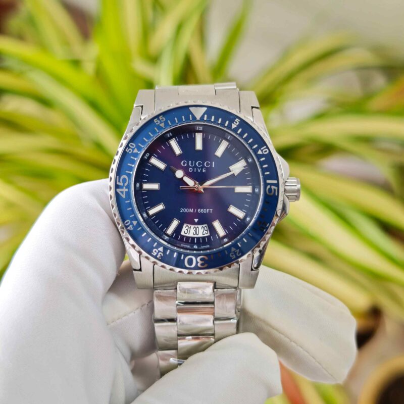 Gucci DIVE Date YA136205 Blue Dial