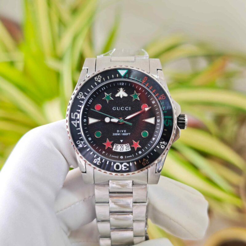 Gucci Dive YA136221 Black Dial