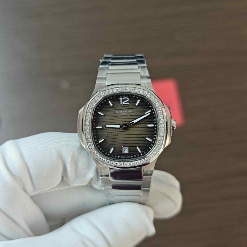 Patek Philippe Nautilus Steel Grey Dial Daimond Case