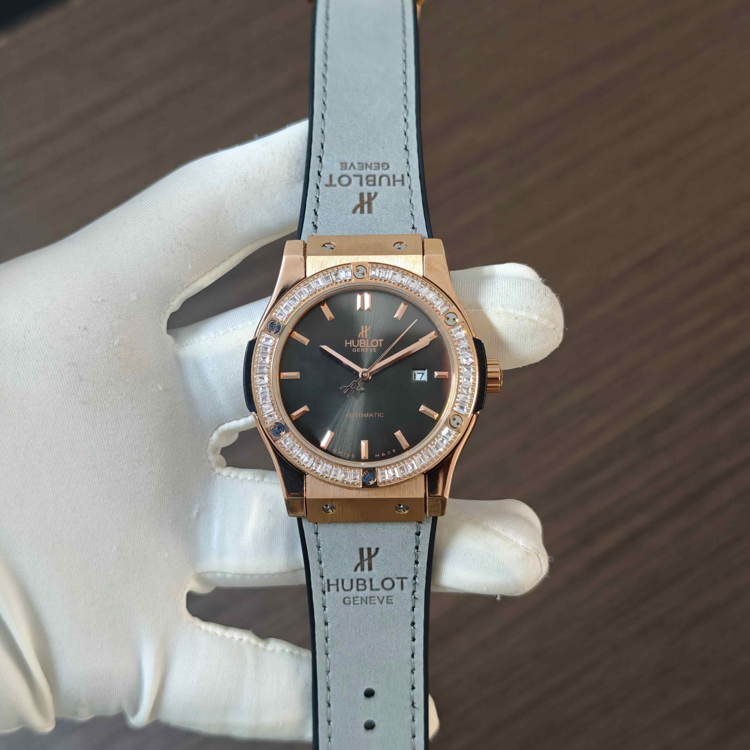 Hublot Classic Fusion Rose Gold Diamond Bazel Black Dial - Image 2