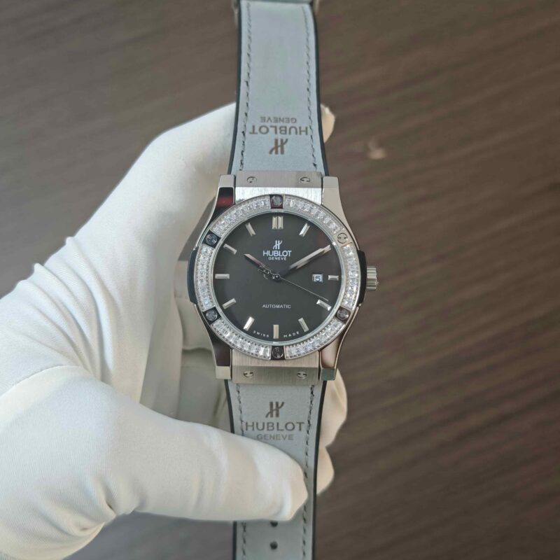 Hublot Classic Fusion Steel Diamond Bazel Black Dial