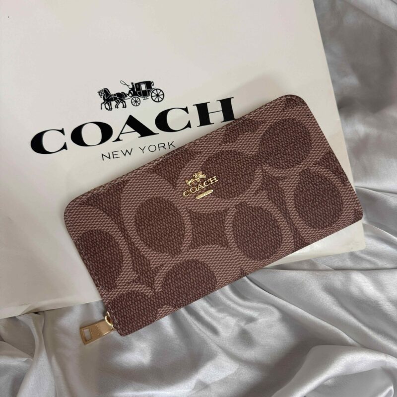 Coach zipper Wallet Mahogany Brown