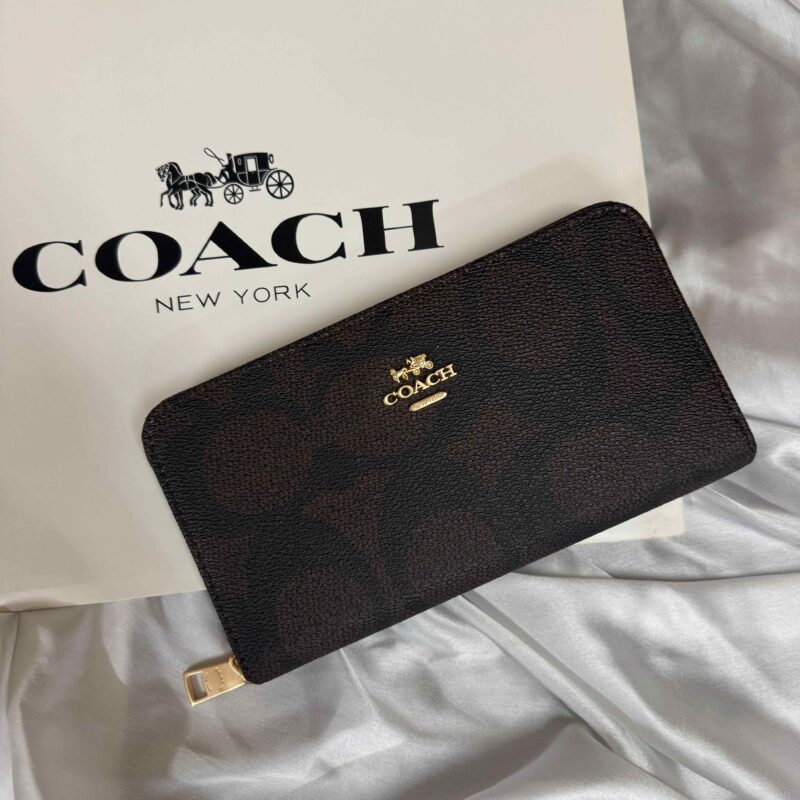 Coach zipper Wallet Black