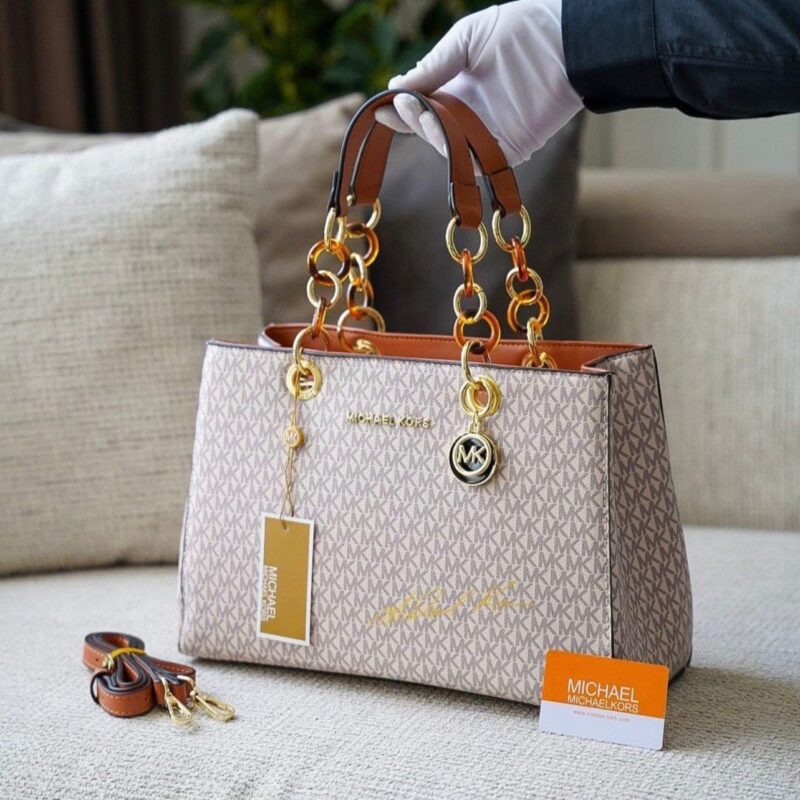 MICHAEL KORS Cynthia Signature Vanilla/Acorn