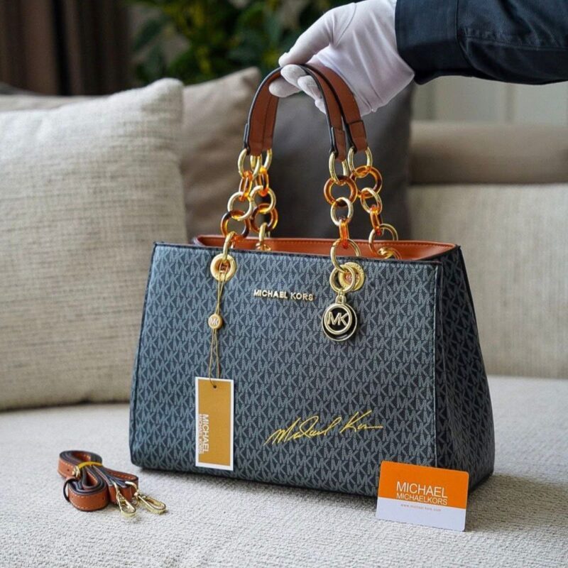MICHAEL KORS Cynthia Signature Dark Grey