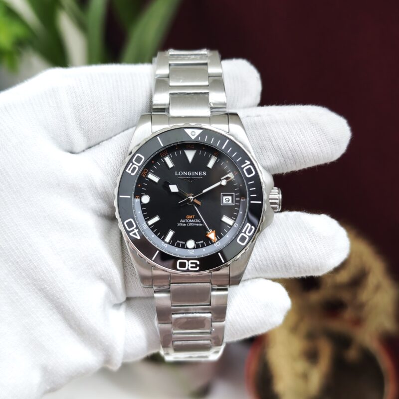 Longines HydroConquest Steel Black Dial Swiss Automatic Watch with stainless steel bracelet and premium luxury diver design.