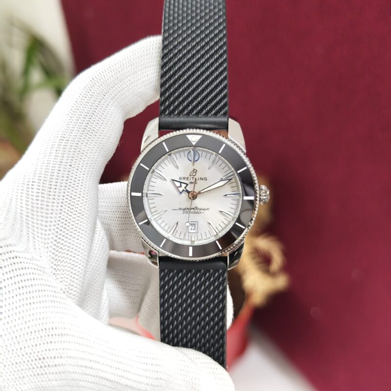 Breitling Superocean White Dial with Black Rubber Strap Swiss Quartz Watch